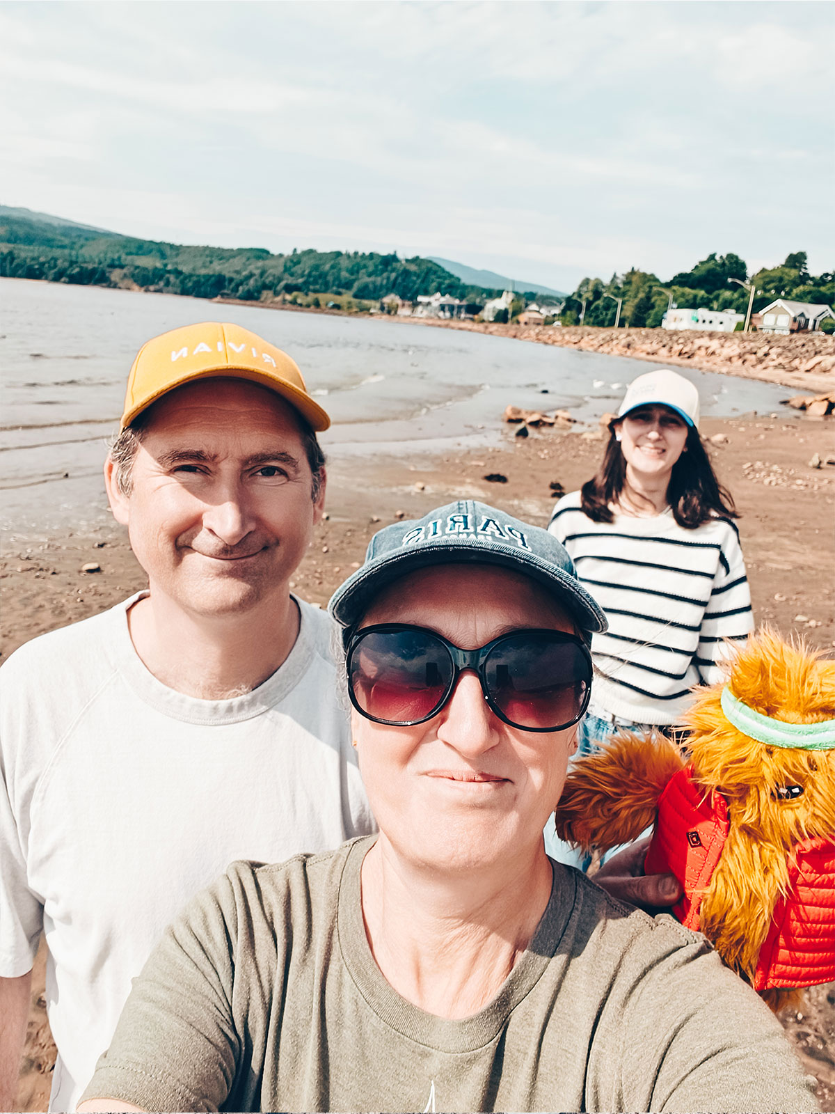 Selfie à trois sur la grève de La Malbaie