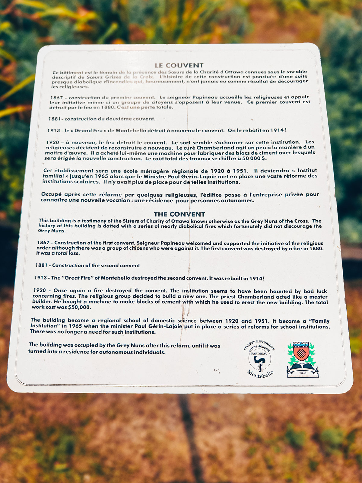 Le panneau d’interprétation bilingue « Le Couvent / The Convent »
