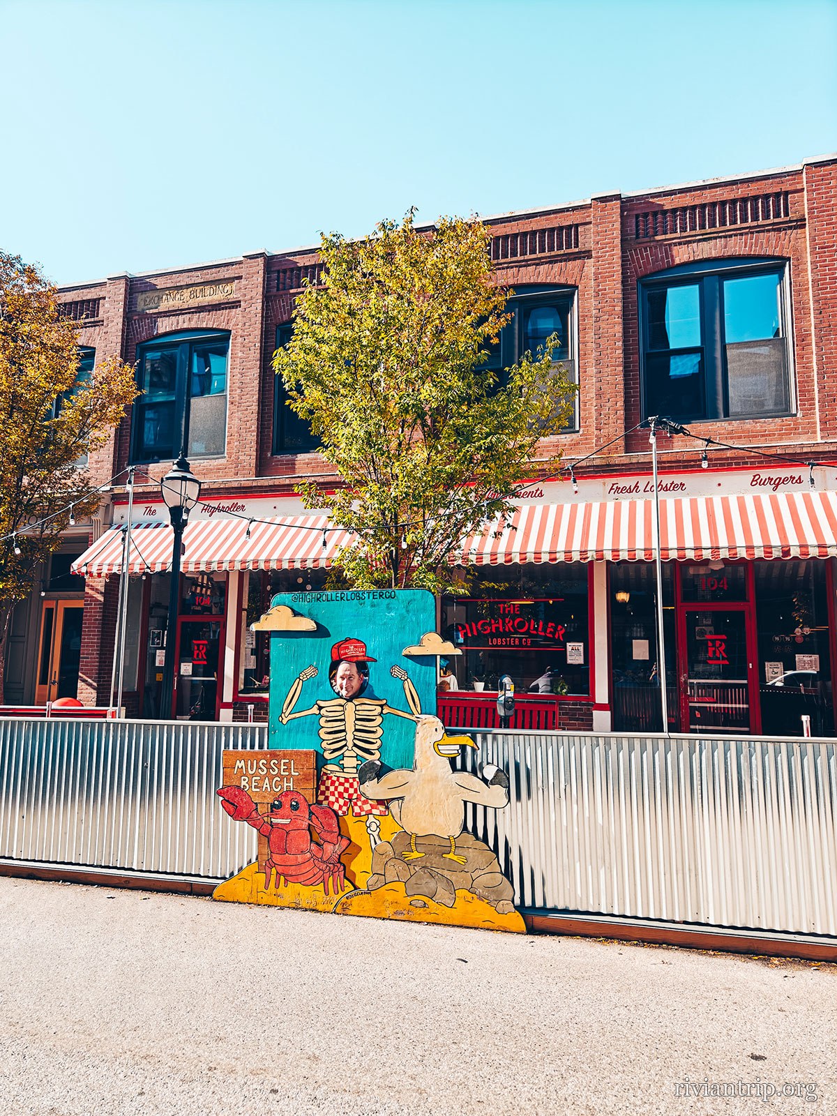 Une rue de Portland, dans la brique du Old Port