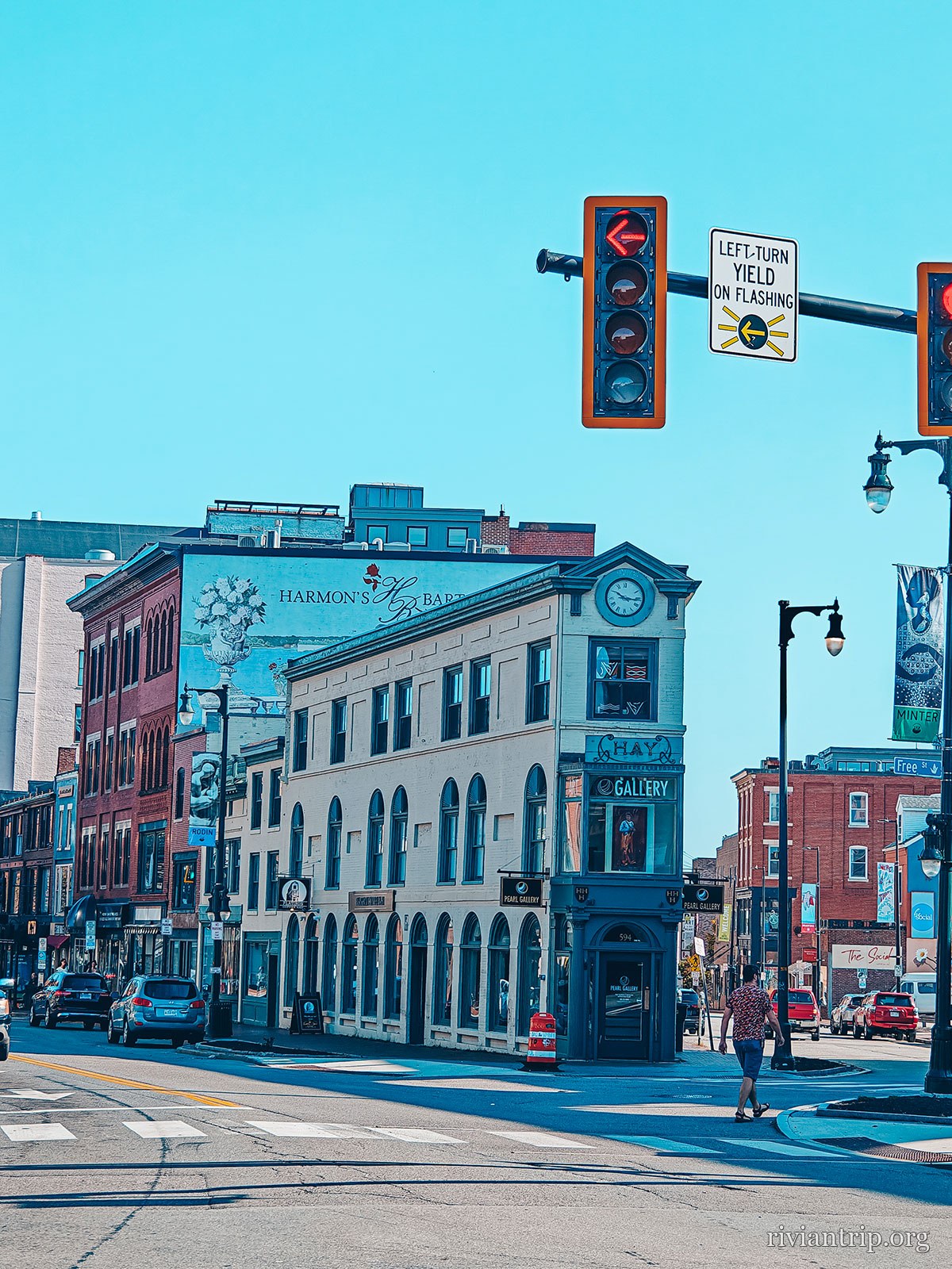 Une rue de Portland, dans la brique du Old Port