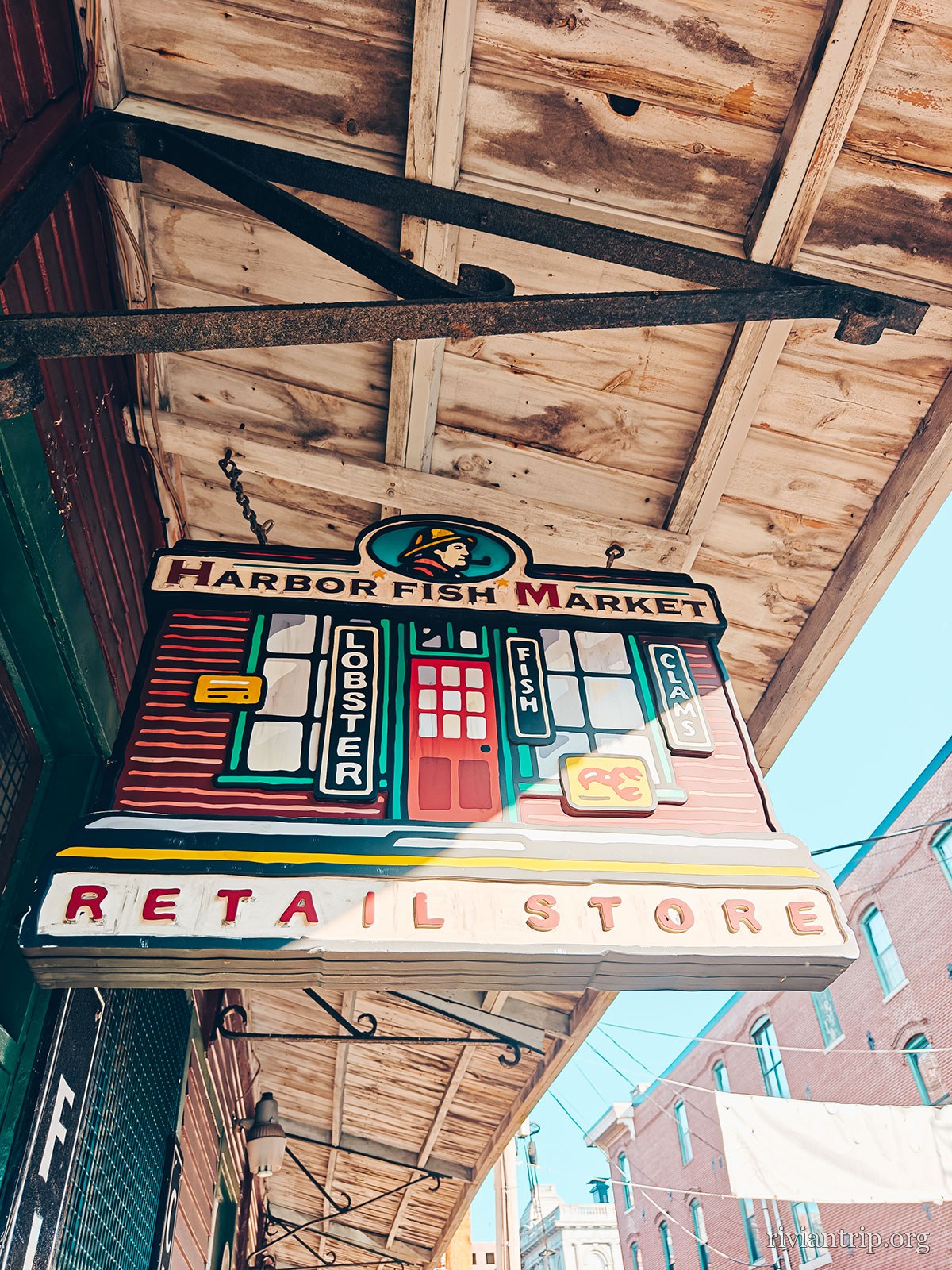 Une rue de Portland, dans la brique du Old Port