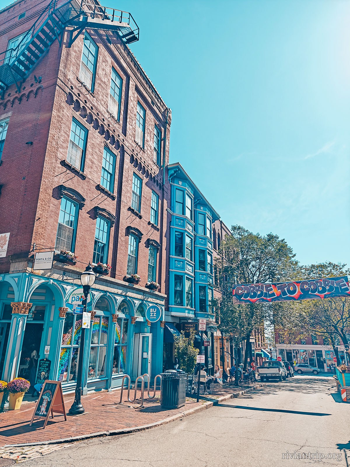 Une rue de Portland, dans la brique du Old Port