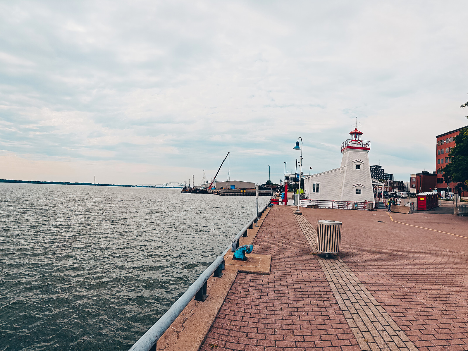 Le Saint-Laurent devant Trois-Rivières, au Québec